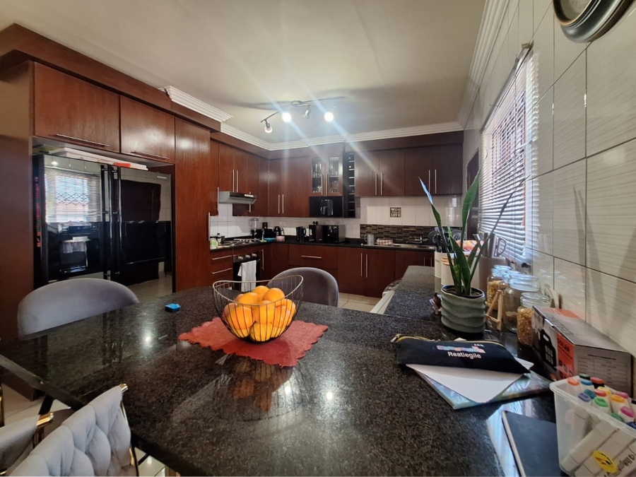 3 Bedroom Property for Sale in Melodie North West